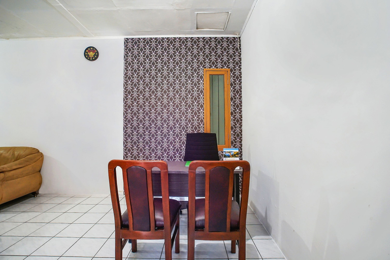 Lobby sitting area 5, SPOT ON 91117 Sriwijaya Residence Syariah, Bandung