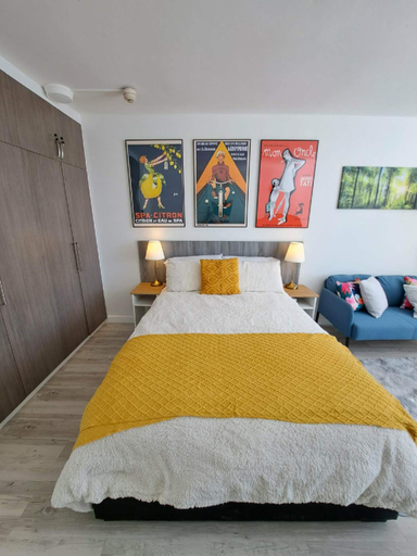 4, Studio Apartment - East Perth , Perth