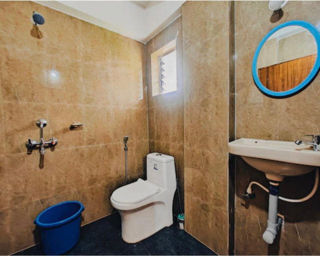 Bathroom 3, Casa De Johria, North Goa