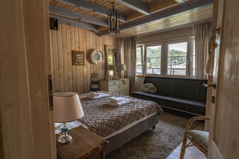 Bedroom 2, Sloneczny dom nad Jeziorem Bystrzyckim, Świdnica