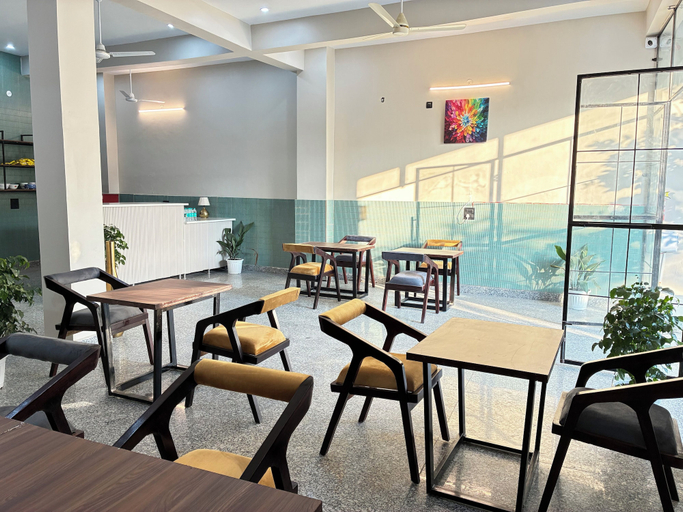 Restaurant 5, Casa garden Aamwala, Dehradun
