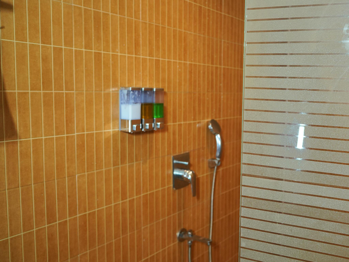 Bathroom 5, Aaradhyam Resort and Spa, Hapur