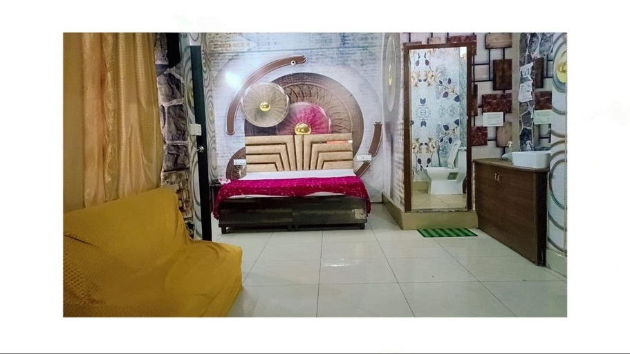 Room 4, MS GRAND HOTEL, Bhiwani