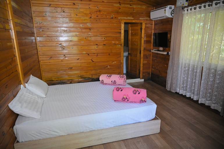 Room 3, Coffee Gudda Resort, Chikmagalur