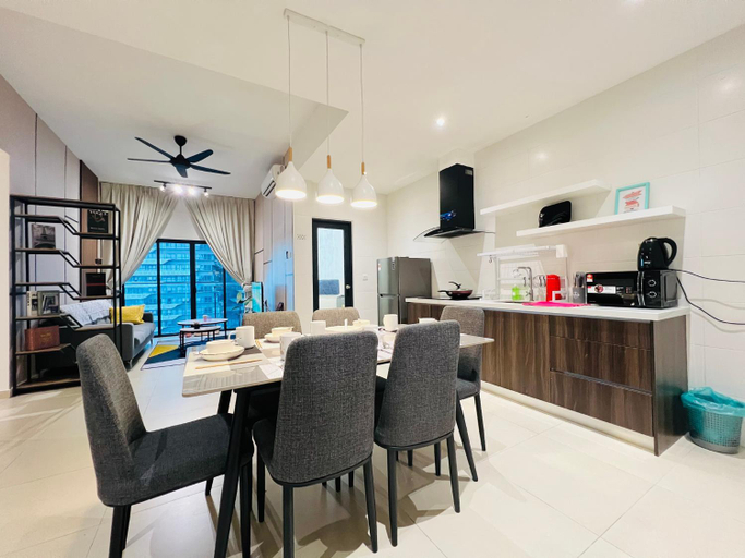 Kitchen 2, Reizz Residence Ampang by DeUrban, Gombak