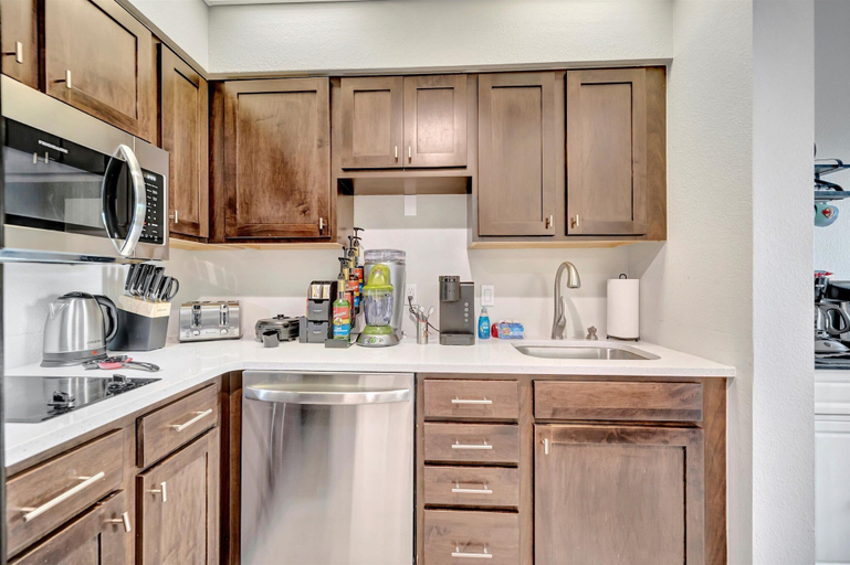 Private kitchen 5, 8303 Palm Disney, Orange