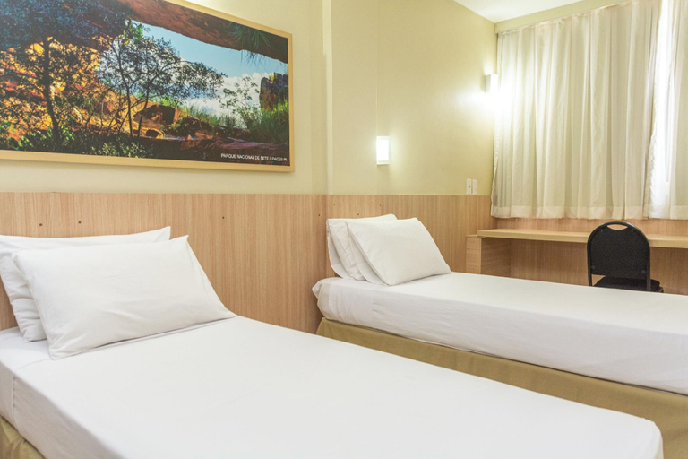 Bedroom 2, Arrey Express Hotel - Piracuruca, Piracuruca