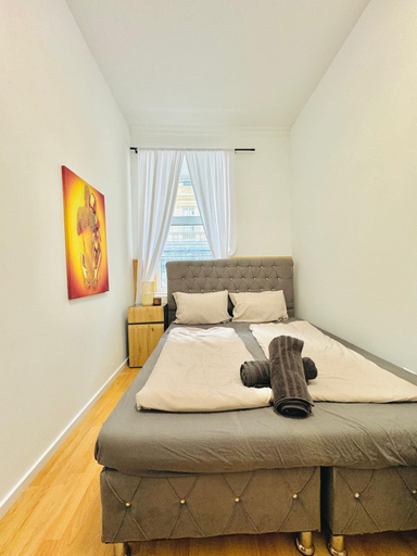 Room 4, Urban 10BR Retreat Near Rathausplatz, Wien