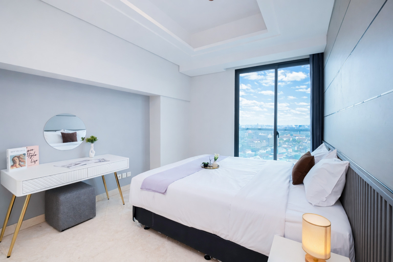 Bedroom 4, Comfy 2BR with City View at Capitol Suites Apartment By Travelio, Central Jakarta