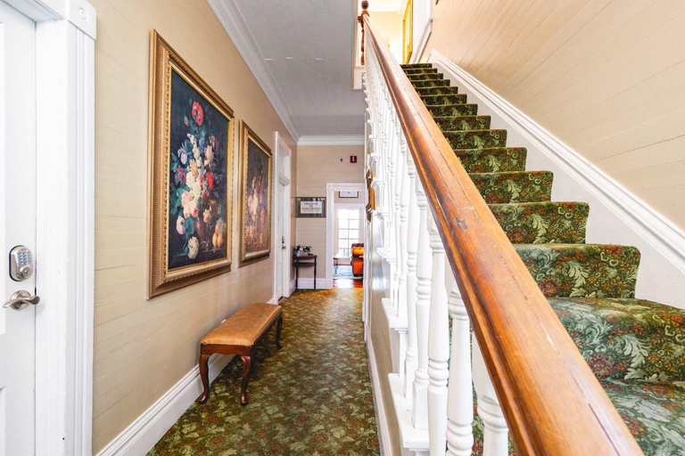 Others 4, Curry House - Pool, King Bed & Balcony! Room 7, Monroe