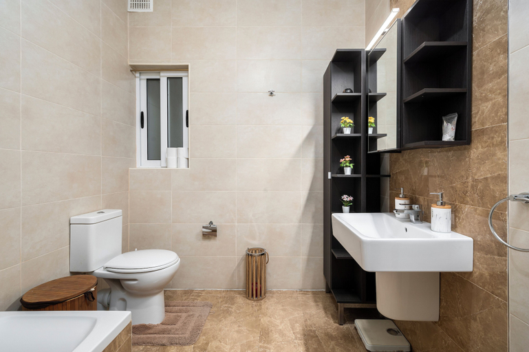 Bathroom 2, Chic & Spacious Modern 2BR APT Near Sea