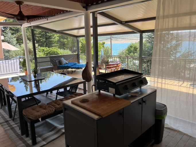 Food & Drinks, Beach House Valerija, Jasenice