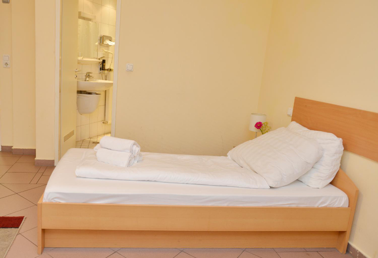 Bedroom 2, Crown Hotel by ANS, Frankfurt am Main