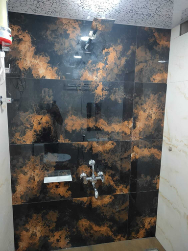 Bathroom 2, Nisarga Comforts, Chikmagalur