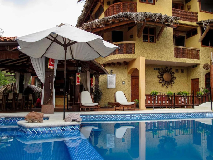 Others 2, Hotel Villas Las Azucenas, José Azueta