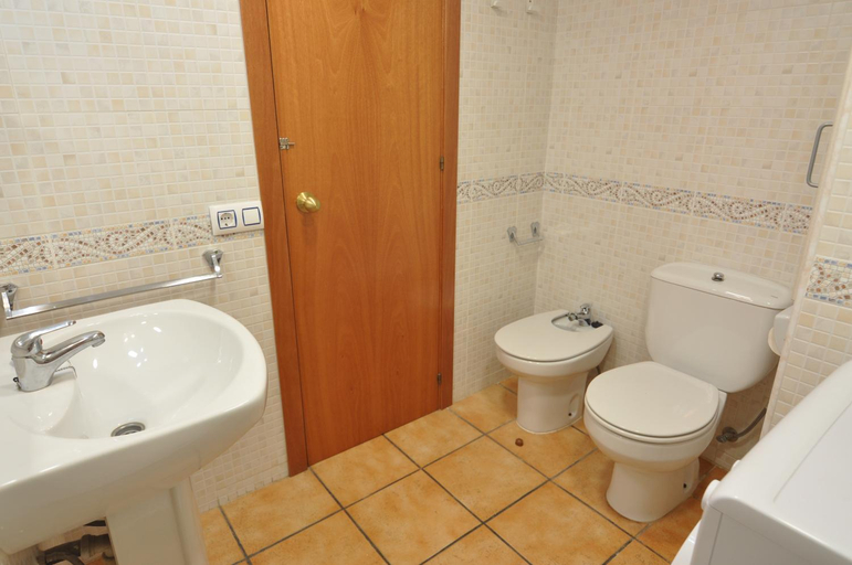 Bathroom, RNET - IR 4-26 Studios Roses Costa Brava, Girona