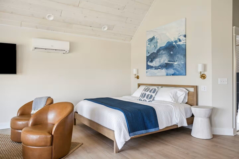 Room 3, Del Mar Dunes, Crow Wing