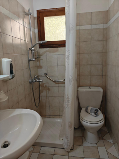 Others 3, Avlonitis Rooms, Epirus