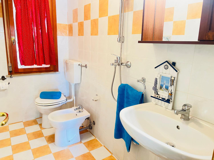 Bathroom 5, Villaggio Solarium, Venezia