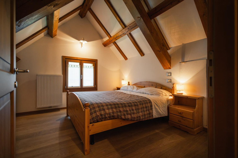 Bedroom 2, Albergo Diffuso Ravascletto, Udine