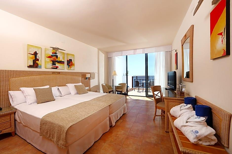 Bedroom 3, SANDOS PAPAGAYO BEACH RESORT - ALL INCLUSIVE 24 HOURS, Las Palmas