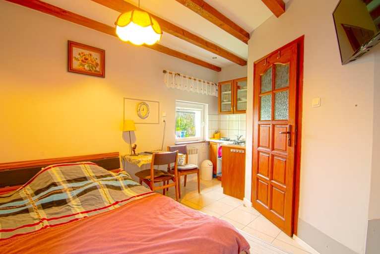 Others 2, Wynajem apartamentow i pokoi., Kołobrzeg