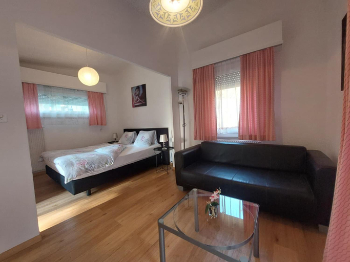 Bedroom 1, Inter-Alp, Saint-Maurice