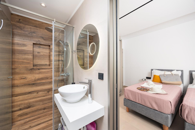 Facilities 5, Villa Chronis, Ionian Islands