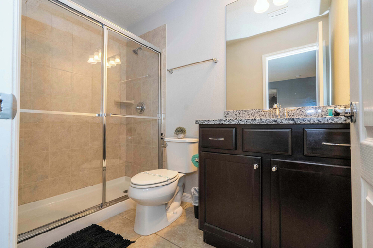 Bathroom 4, Gorgeous 5Bd W Private Pool Windsor Westside 8893, Osceola
