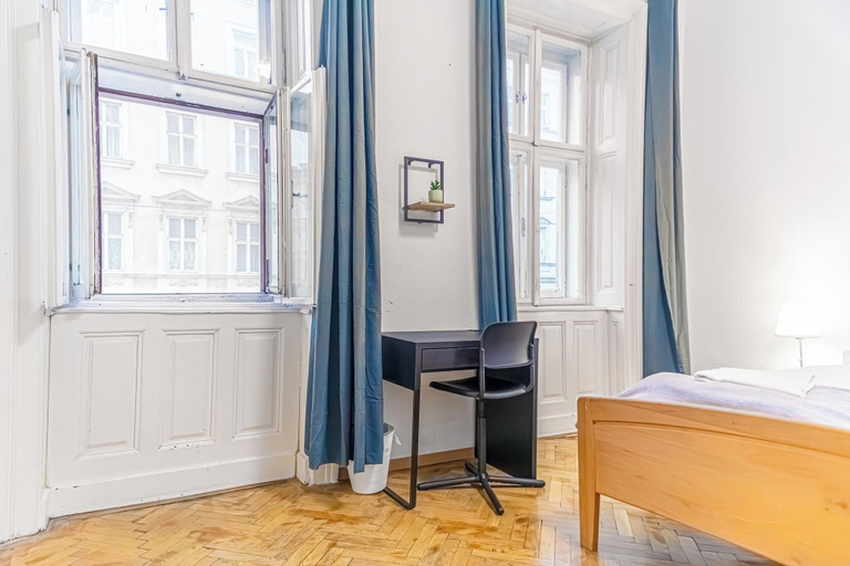Room 3, 3 Apartments For 16 Near Lugner, Wien