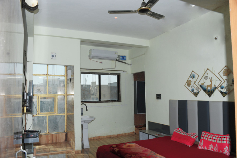 Room 4, Manan Palace, Ashoknagar