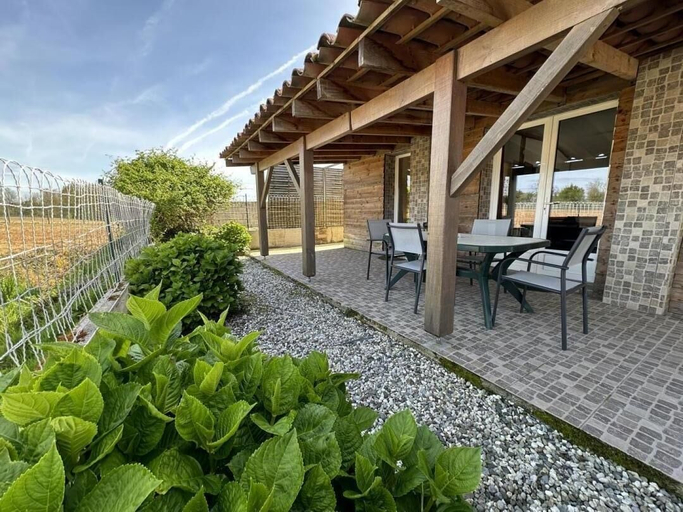 Terrace/patio, GITE LE GRAND LANDAIS, Landes