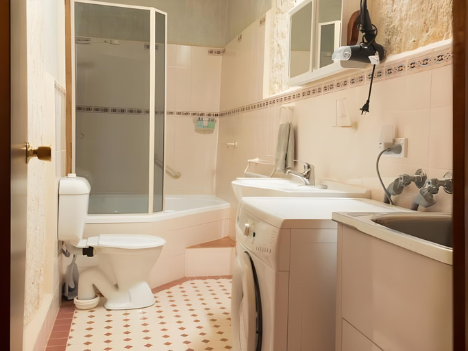 Bathroom 4, Down to Erth Bed and Breakfast, Coober Pedy