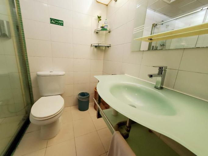 Bathroom 3, Hedong Hotel, Shenzhen