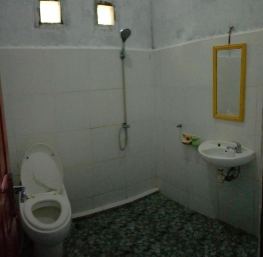 Bathroom 5, Evelin Cottage, Southeast Maluku