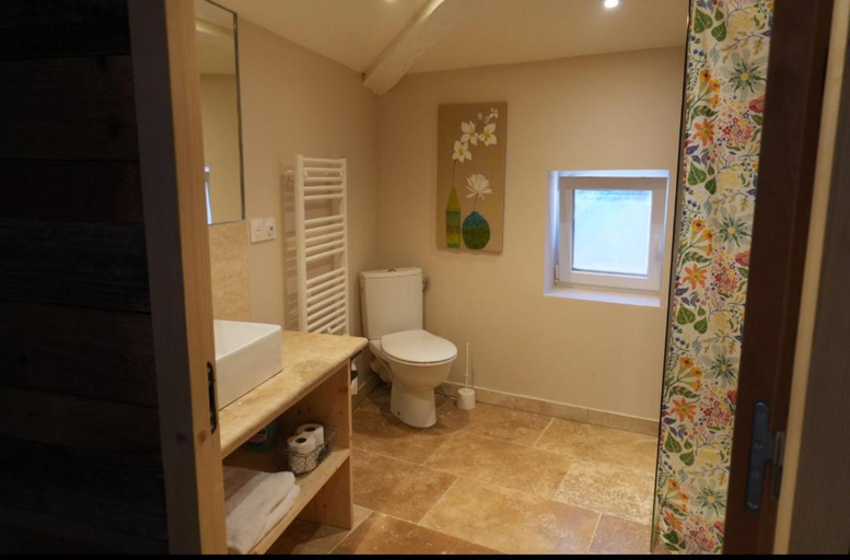 Bathroom 2, L’escale, Drôme