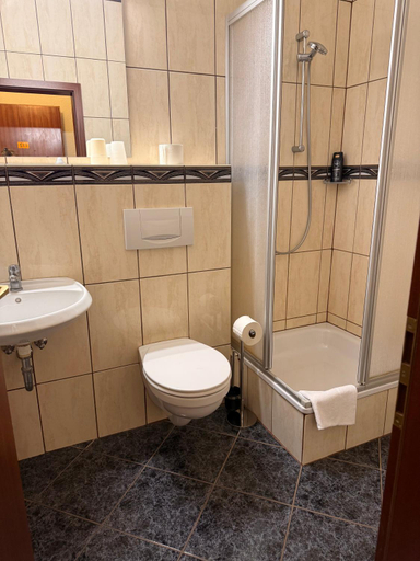 Others 3, Hotel G&K, Hildesheim
