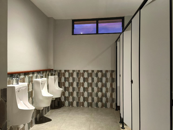 Bathroom 5, Grand 3G Resort, Bogor