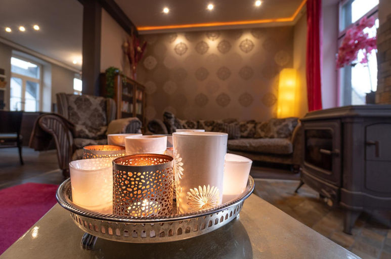 Food & Drinks 5, Altes Schwesternhaus - Homesite Apartments - bis 20 Personen, Ahrweiler