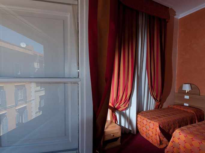 Bedroom 3, Morpheus Rooms, Rome