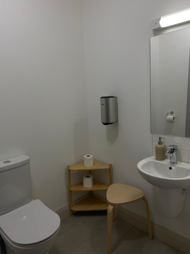 Bathroom 3, Heyday Hostel Ballina