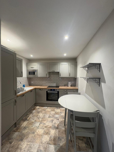 Others 3, Hove Apartment, Brighton and Hove