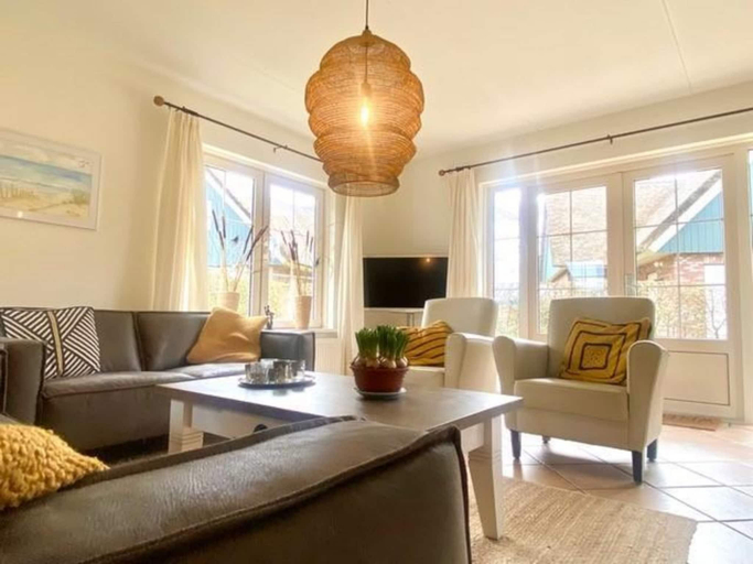 3, Attractive villa close to forest, beach, sea, Zijpe