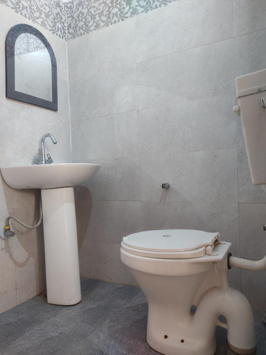 Bathroom 3, Host Labs Homestay - Premium View, Nainital