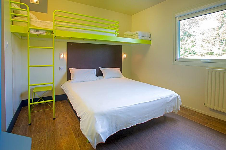 Bedroom, Hotel du Futuroscope, Vienne