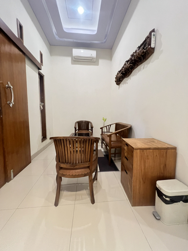 Others 4, Svarna Villa Sragen, Sragen