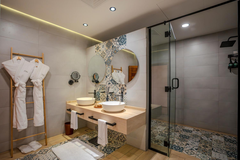 Bathroom 4, Al Marmoom Dome Luxury Desert Experiential Stay, Dubai