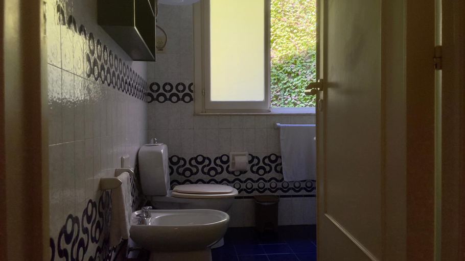 Bathroom 4, Coco Noir Taormina Apartment, Messina