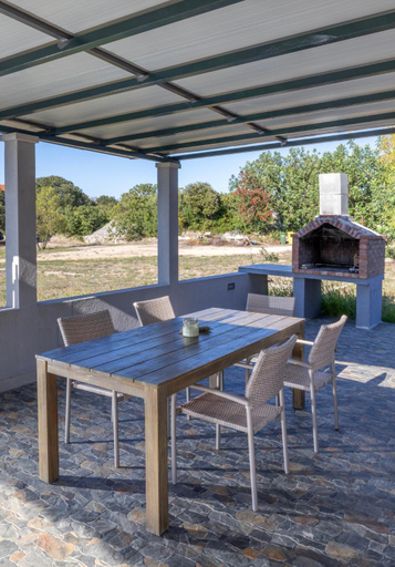 Food & Drinks 5, Nane Garden House With Heated Pool, Supetar