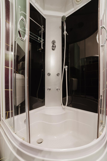 Bathroom 3, ALBERT RESIDENCE With Complimentary PARKING, Brasov